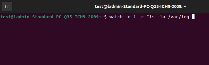 Bildschirmfoto: Ein Screenshot eines Ubuntu Terminals in den standard Farben, auf dem Terminal ist der Befehl »watch -n 1 -c "ls -la /var/log"« zu sehen aber nicht ausgeführt worden..